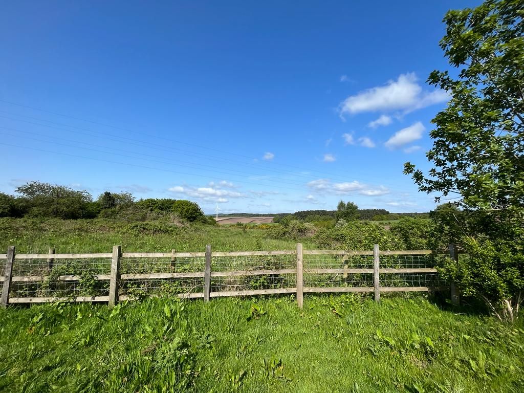 Land and Stables off Mansfield Road, Papplewick, Nottingham, NG15 8FL