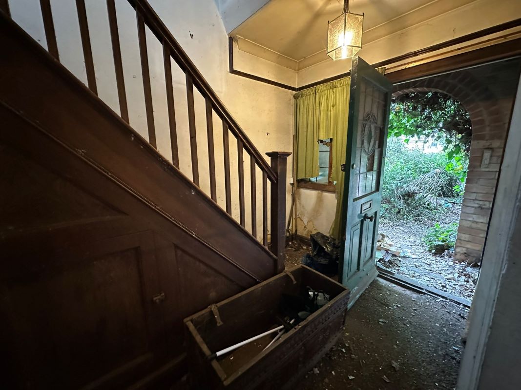 332 Spring Lane, Lambley, Nottingham, NG3 5RQ