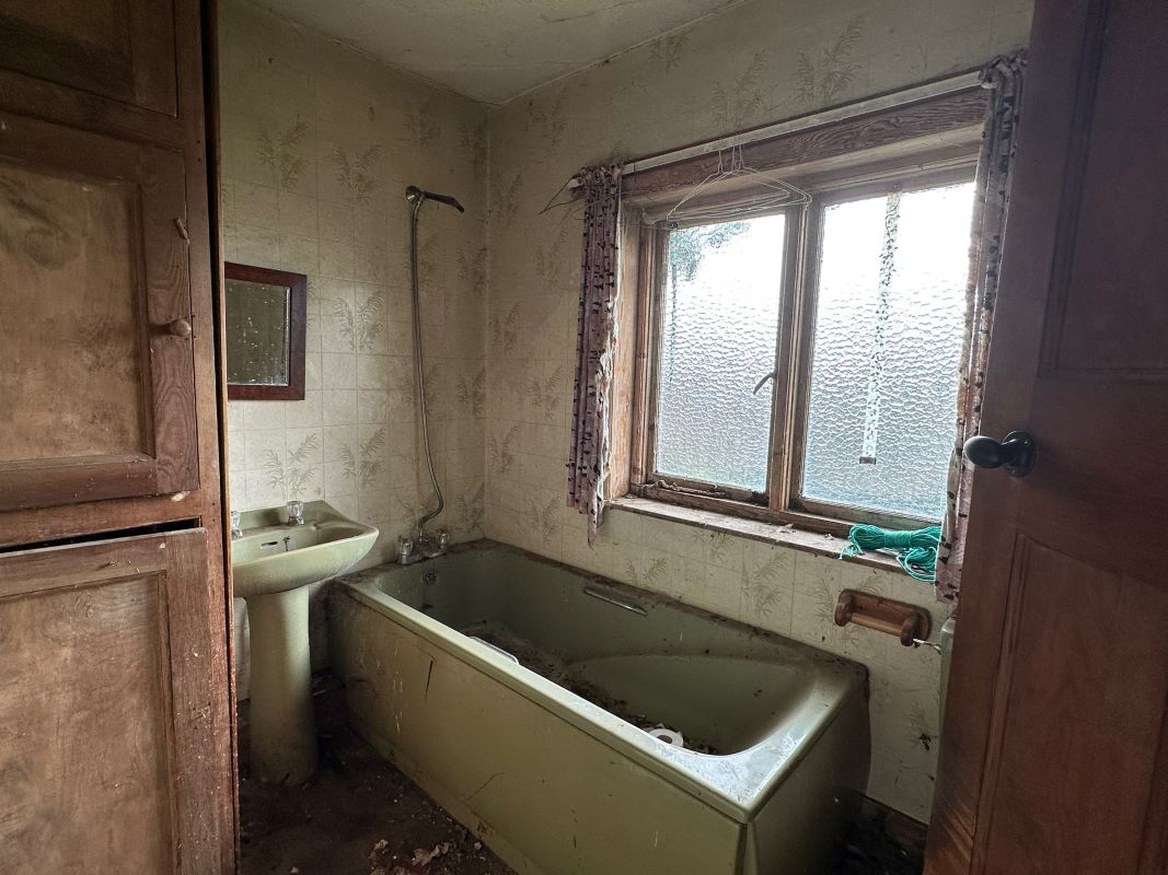 332 Spring Lane, Lambley, Nottingham, NG3 5RQ