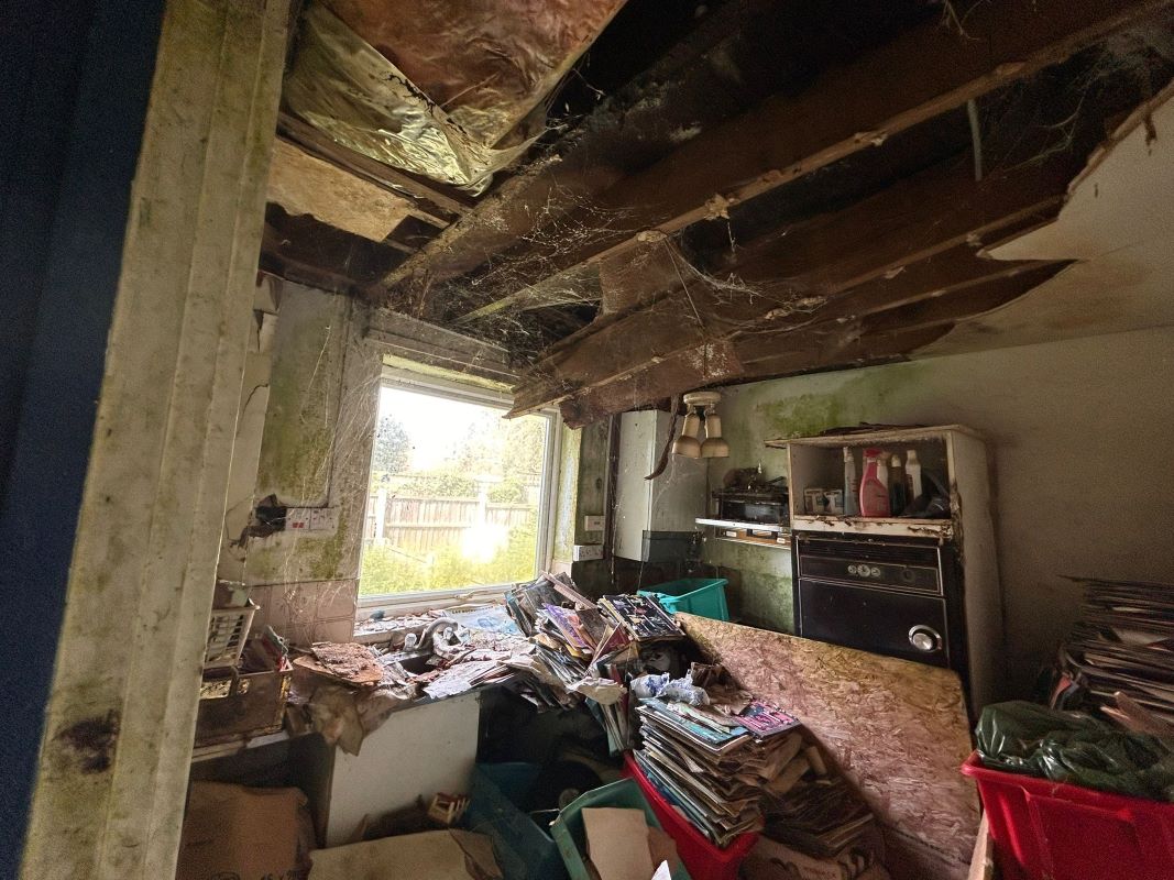 1 Commodore Gardens, Nottingham, NG8 5DZ