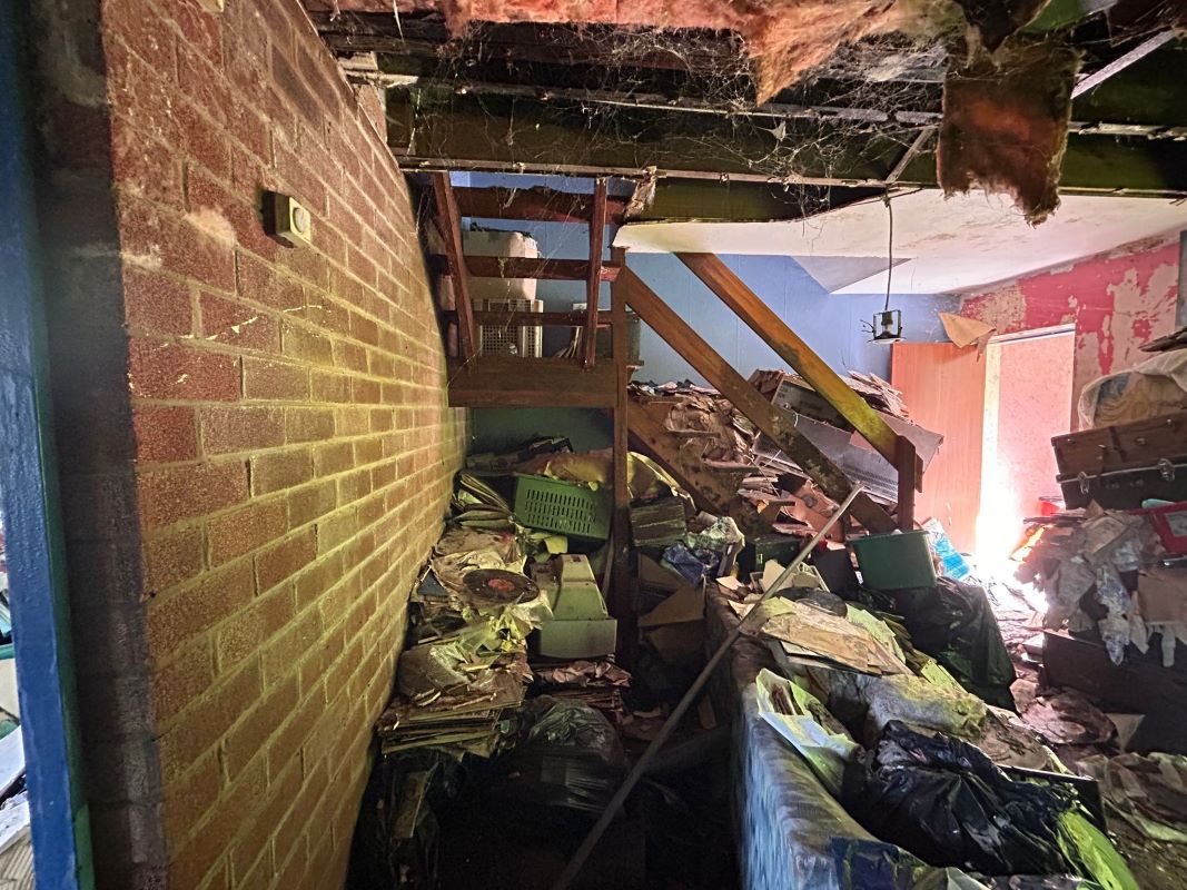 1 Commodore Gardens, Nottingham, NG8 5DZ