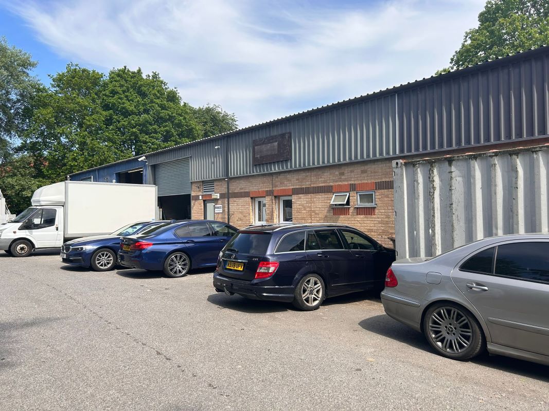 Units 1-8 Stamford Court, Casterton Road, Nottingham, NG5 5LZ