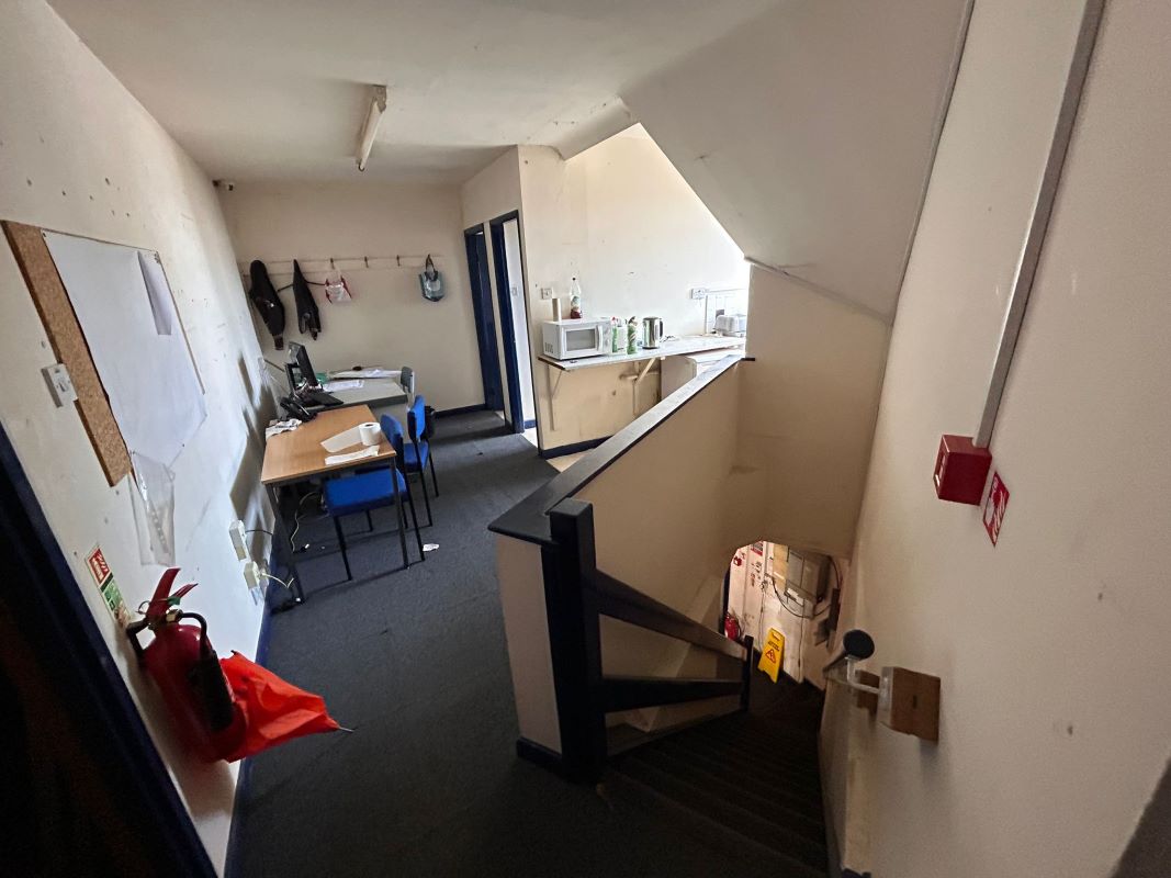 47-49 Bridge Place, Worksop, Nottinghamshire, S80 1DT