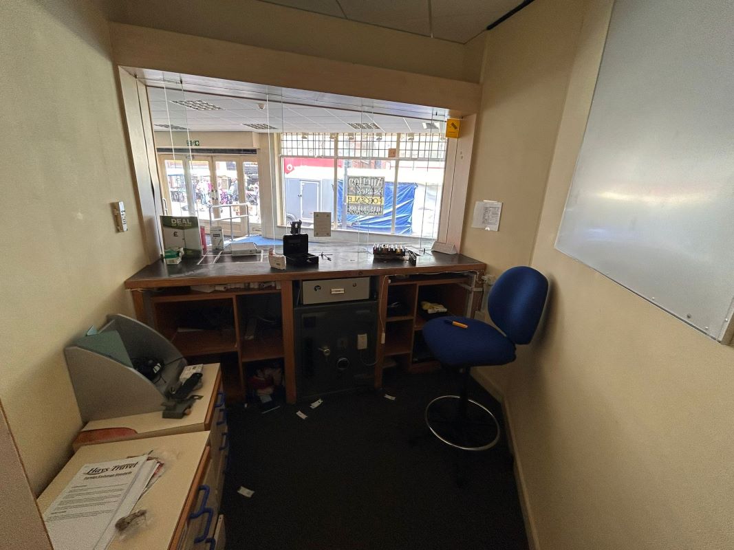 47-49 Bridge Place, Worksop, Nottinghamshire, S80 1DT