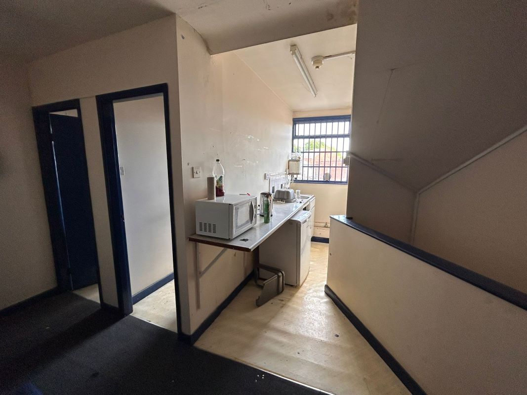 47-49 Bridge Place, Worksop, Nottinghamshire, S80 1DT