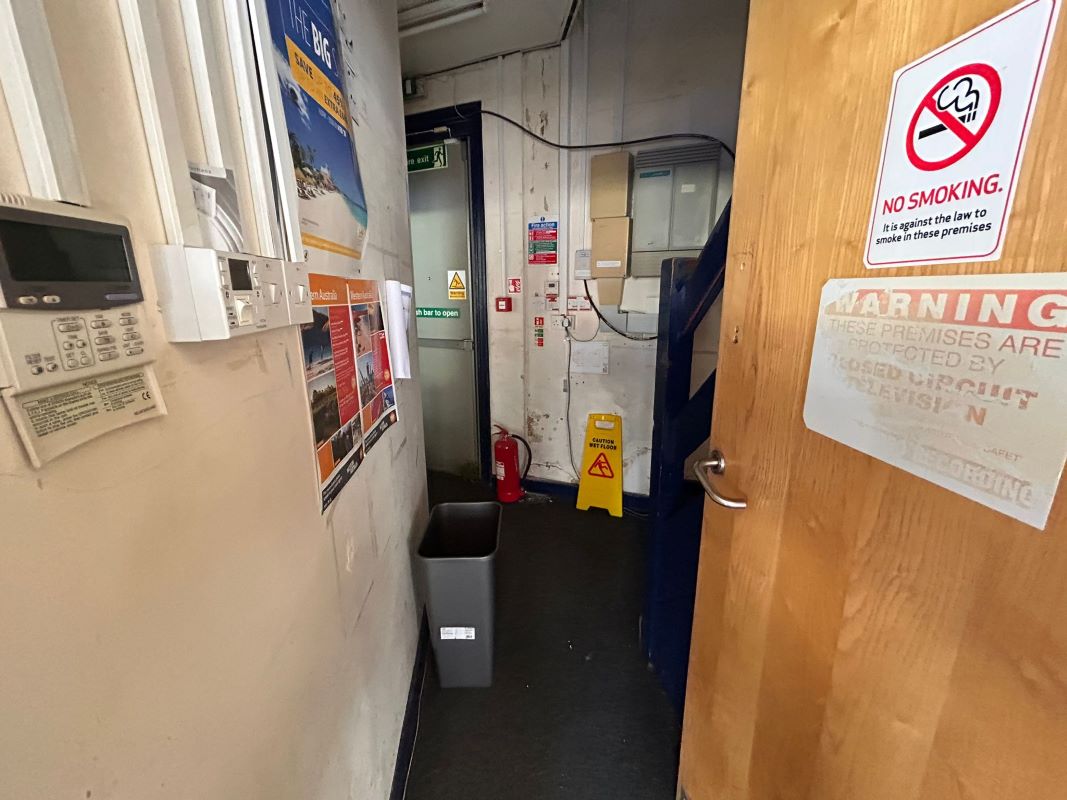 47-49 Bridge Place, Worksop, Nottinghamshire, S80 1DT