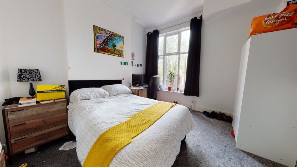 30 Nottingham Road, Nottingham, NG7 7AE