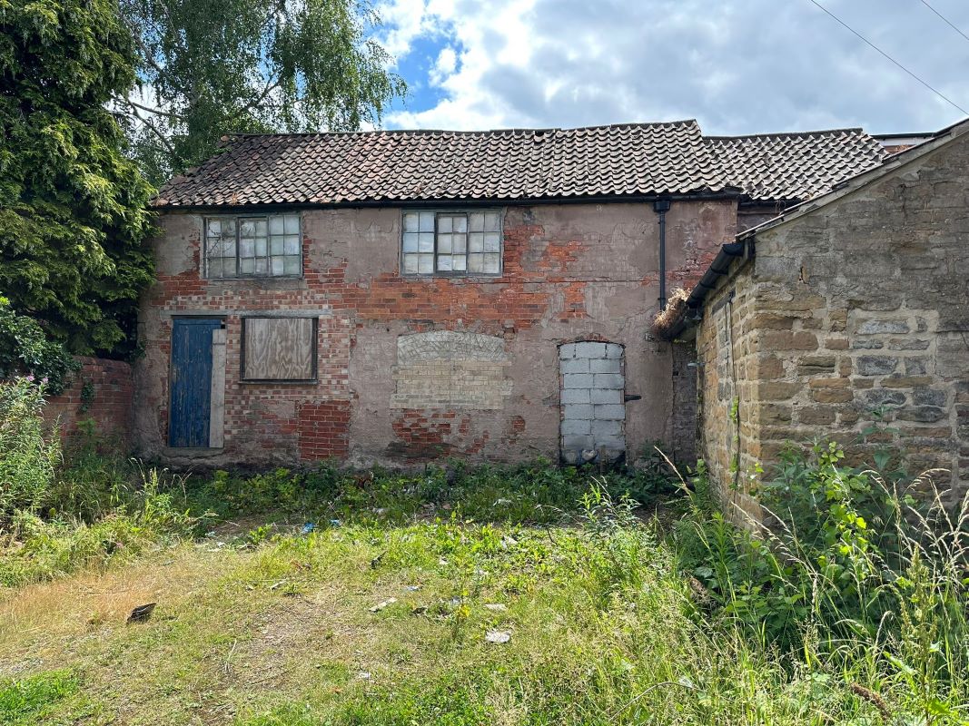 1 Station Road, Hucknall, Nottingham, NG15 7UD