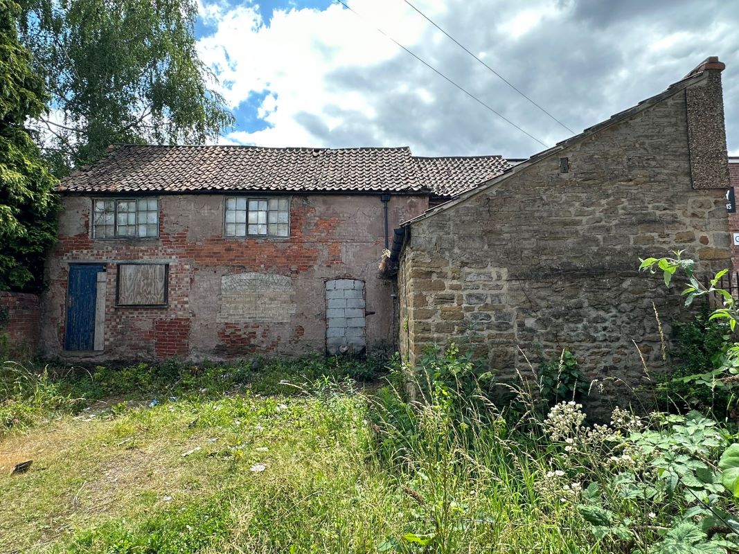 1 Station Road, Hucknall, Nottingham, NG15 7UD