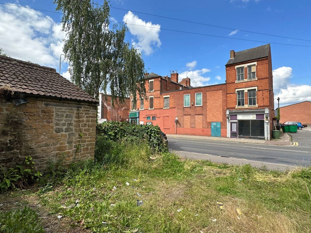 1 Station Road, Hucknall, Nottingham, NG15 7UD
