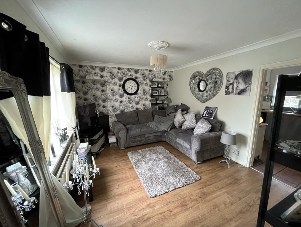 21 Padstow Road, Nottingham, NG5 5GH