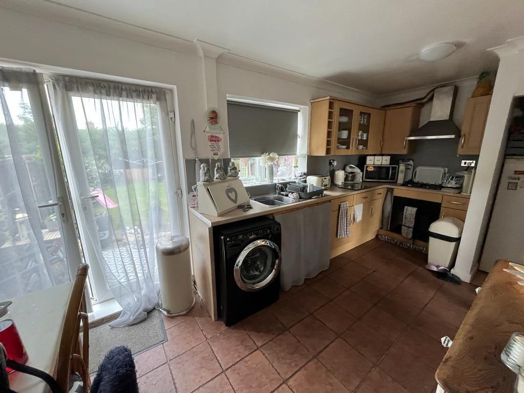 21 Padstow Road, Nottingham, NG5 5GH