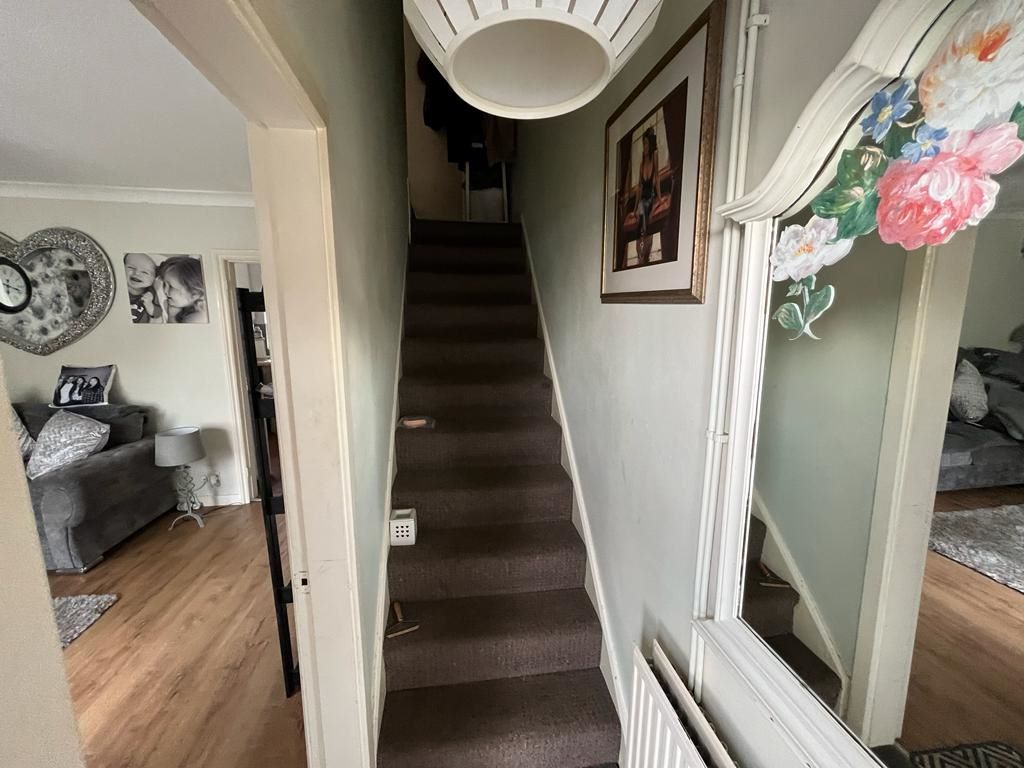 21 Padstow Road, Nottingham, NG5 5GH