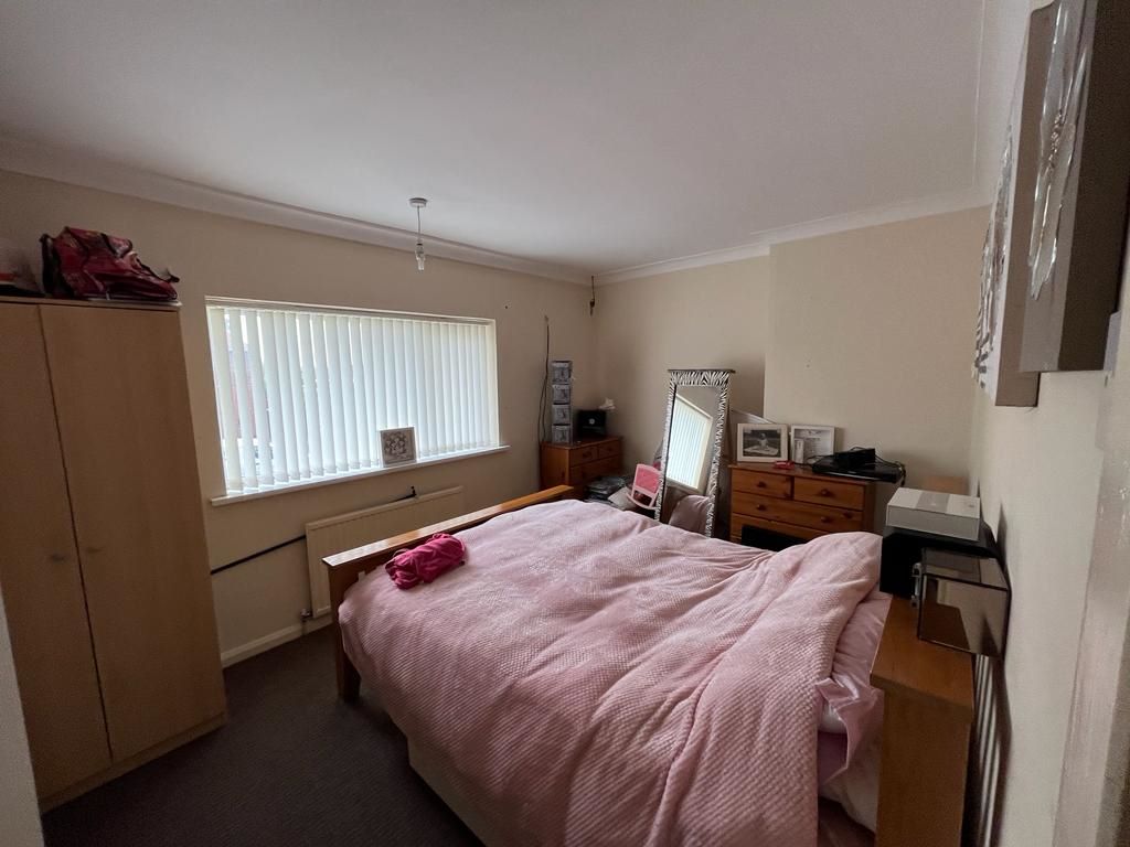 21 Padstow Road, Nottingham, NG5 5GH