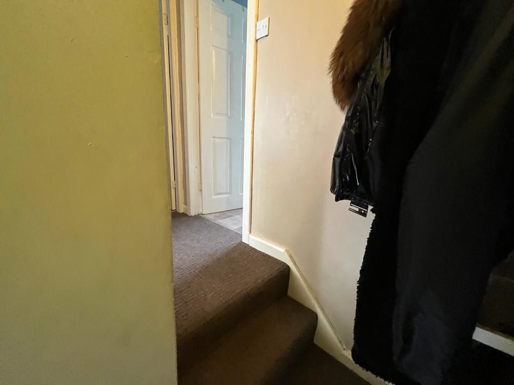 21 Padstow Road, Nottingham, NG5 5GH