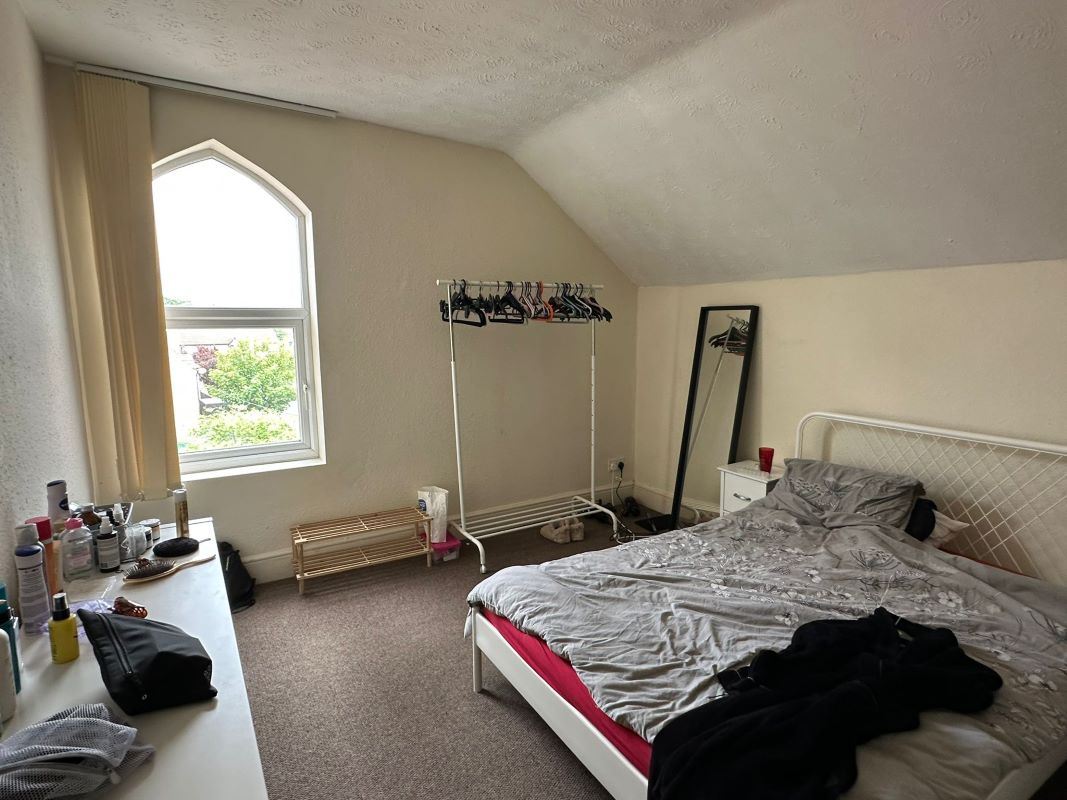 Flats 1 to 4 & Garage Block, 5 Meadow Road, Beeston, Nottinghamshire, NG9 1JN
