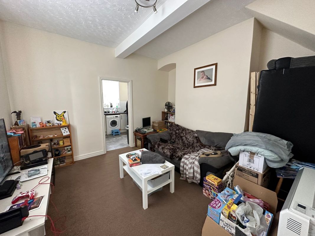 Flats 1 to 4 & Garage Block, 5 Meadow Road, Beeston, Nottinghamshire, NG9 1JN