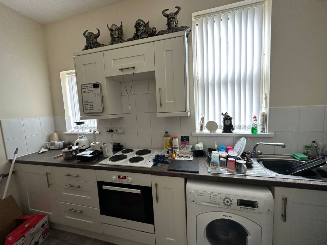 Flats 1 to 4 & Garage Block, 5 Meadow Road, Beeston, Nottinghamshire, NG9 1JN