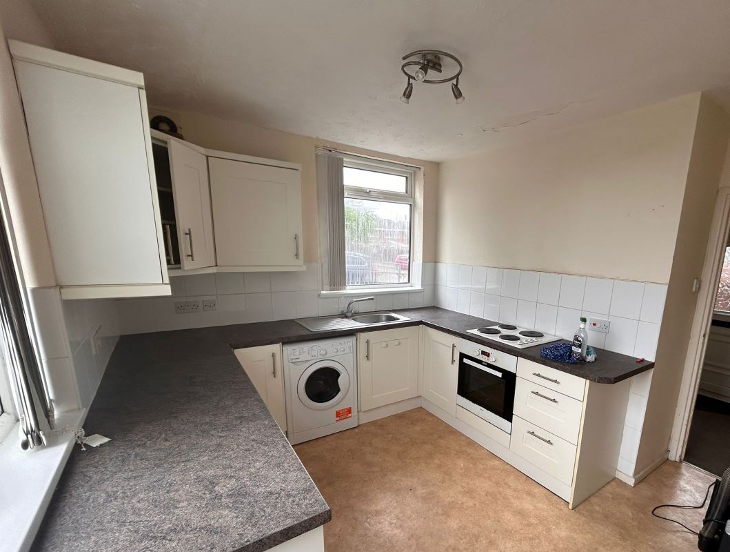 Flats 1 to 4 & Garage Block, 5 Meadow Road, Beeston, Nottinghamshire, NG9 1JN