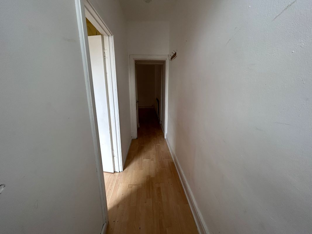 12 High Church Street, Nottingham, NG7 7JP