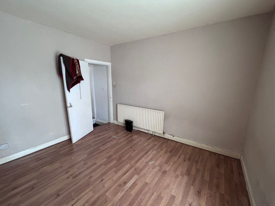 12 High Church Street, Nottingham, NG7 7JP