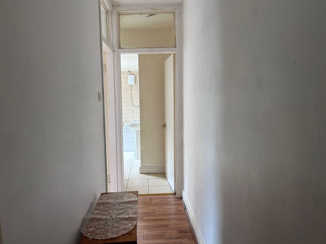 12 High Church Street, Nottingham, NG7 7JP