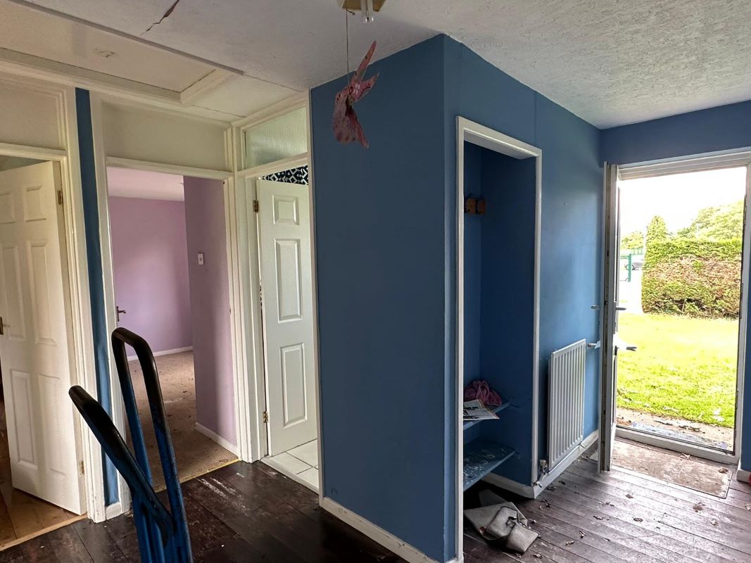 Bungalow off Lincoln Grove, Radcliffe on Trent, Nottingham, NG12 2FR