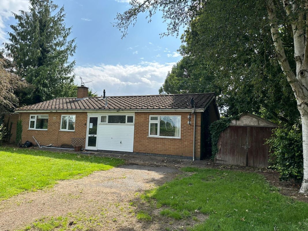 Bungalow off Lincoln Grove, Radcliffe on Trent, Nottingham, NG12 2FR