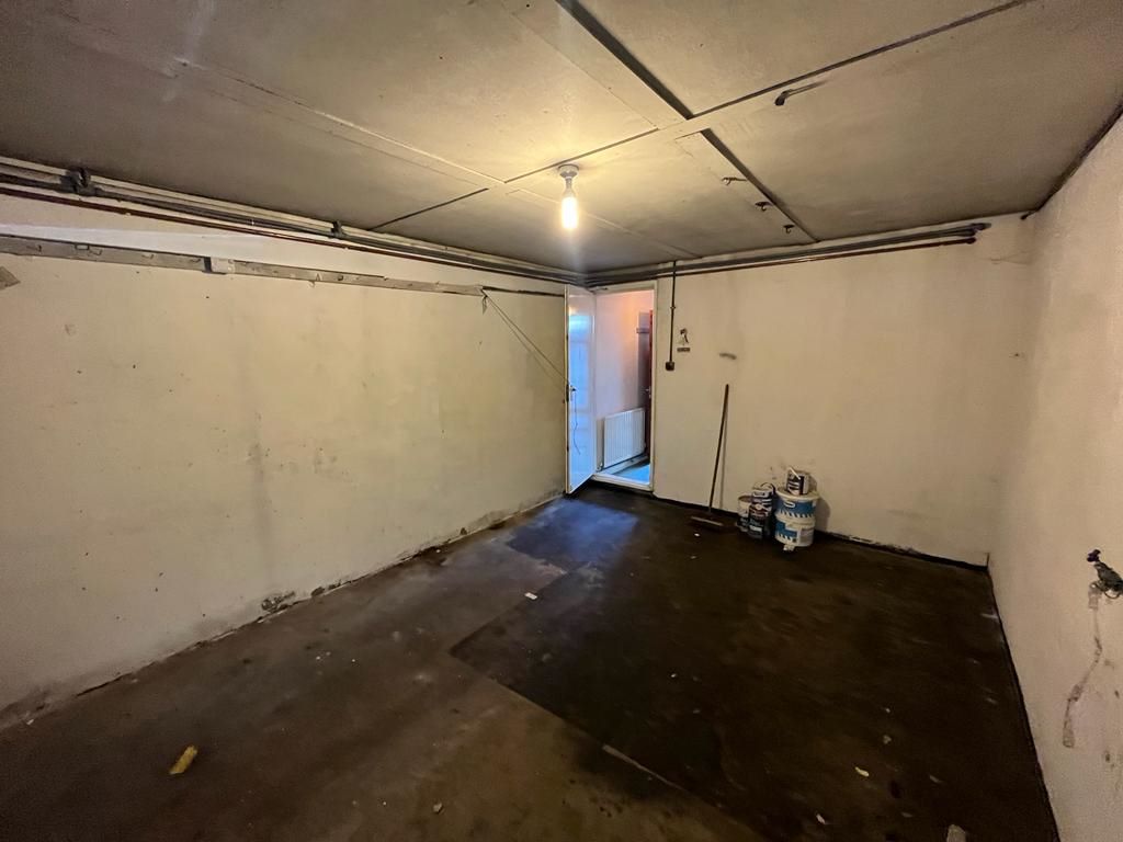 10 Hopedale Close, Nottingham, NG7 3BZ