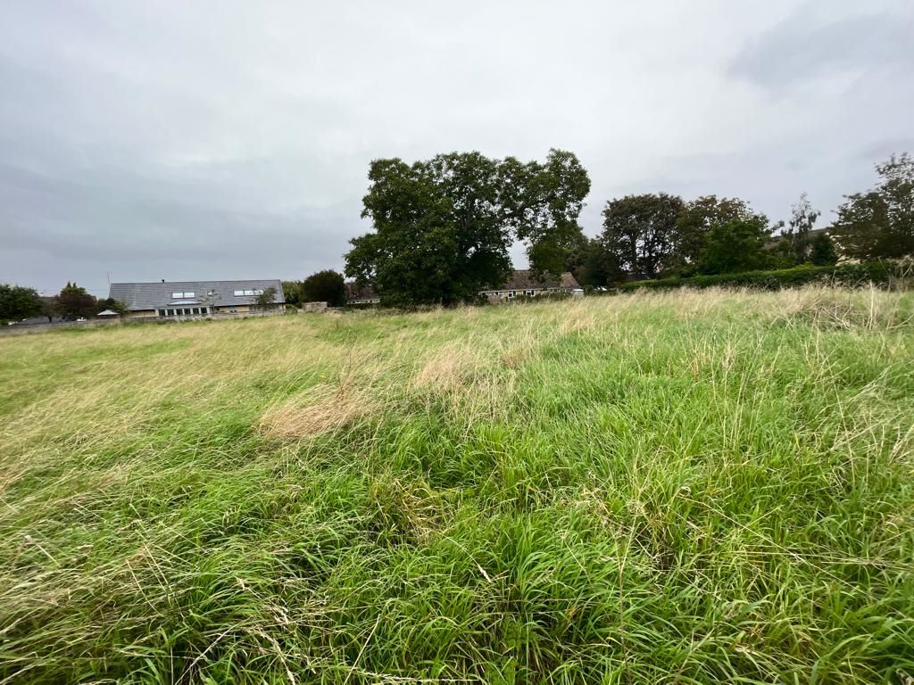 Jim's Paddock, Village Road, Down Ampney, Gloucestershire, GL7 5QW