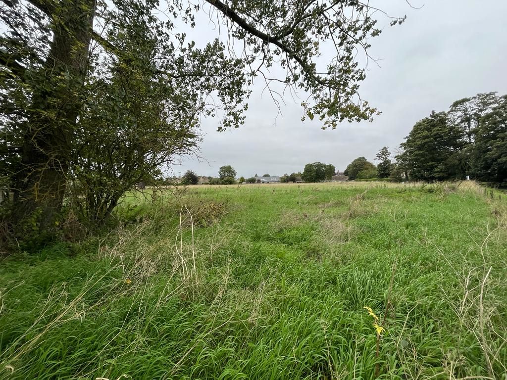 Jim's Paddock, Village Road, Down Ampney, Gloucestershire, GL7 5QW