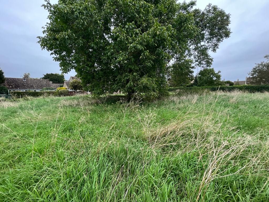 Jim's Paddock, Village Road, Down Ampney, Gloucestershire, GL7 5QW