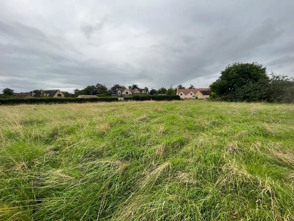 Jim's Paddock, Village Road, Down Ampney, Gloucestershire, GL7 5QW