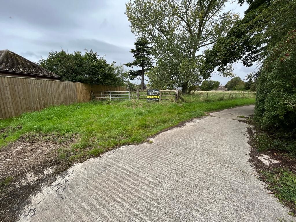 Jim's Paddock, Village Road, Down Ampney, Gloucestershire, GL7 5QW