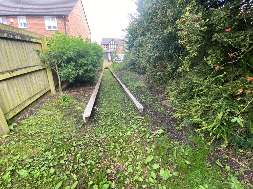 Land to the rear of No 5, Vihiers Close, Whalley, Clitheroe, BB7 9UH