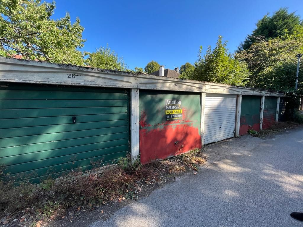 Garage, 25 Minster Court, Nottingham, NG5 2BW