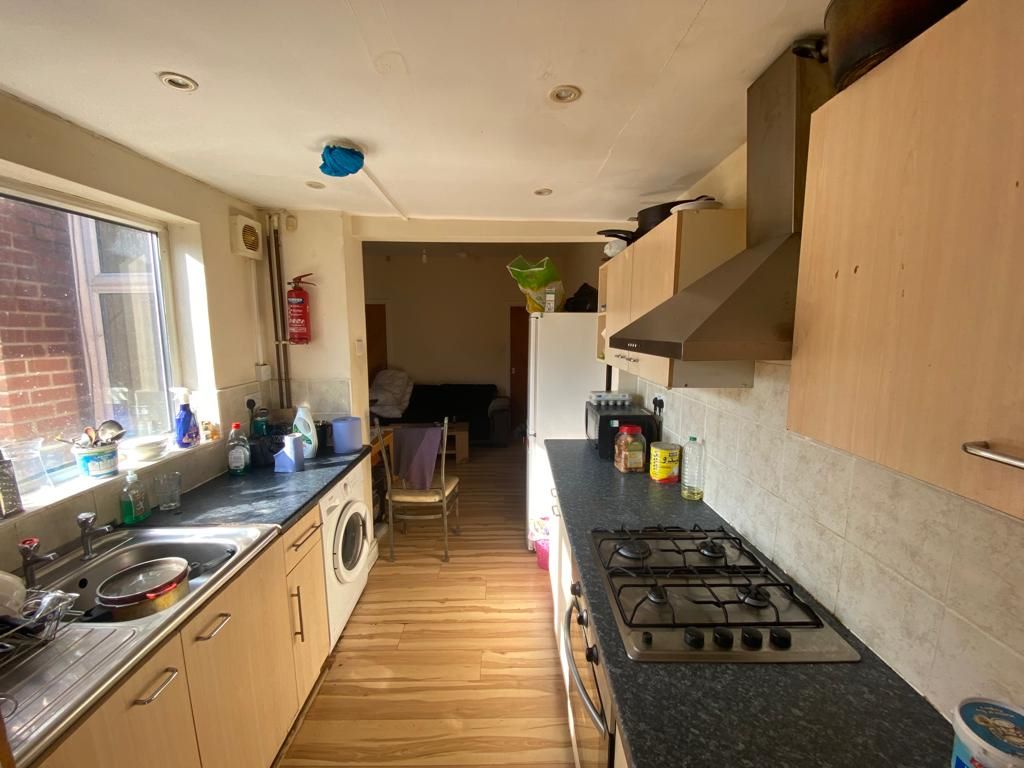 120 Birrell Road, Forest Fields, Nottingham, NG7 6LT