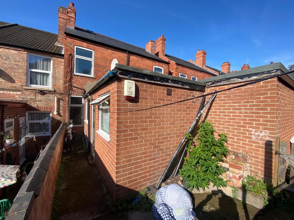 120 Birrell Road, Forest Fields, Nottingham, NG7 6LT