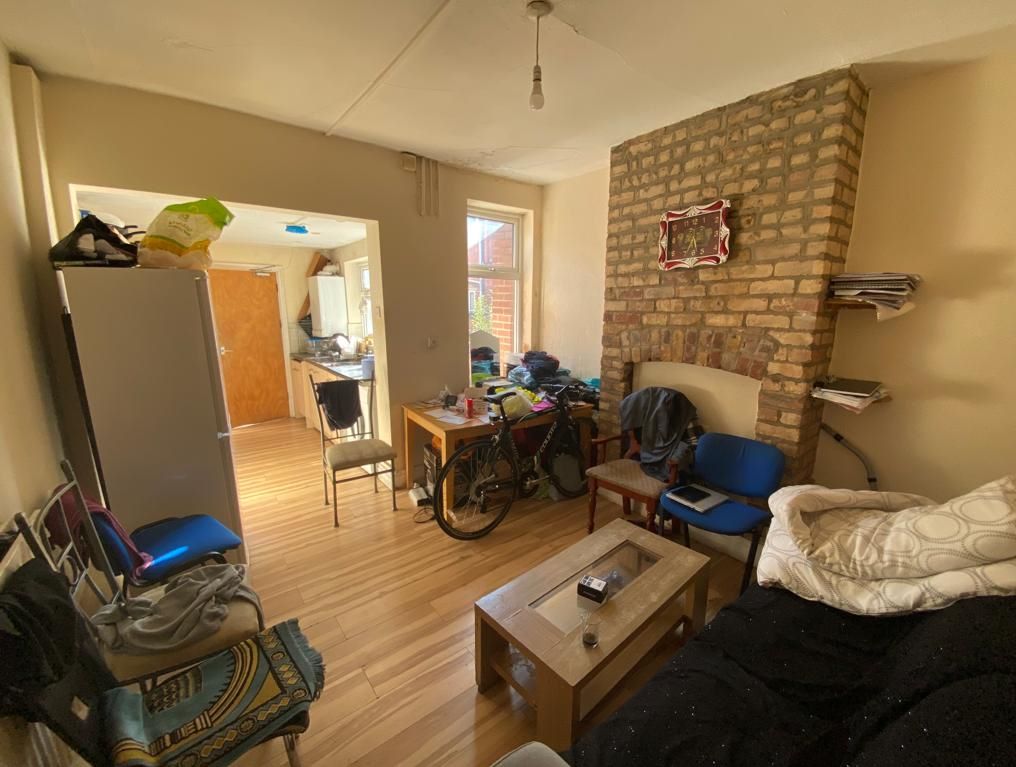 120 Birrell Road, Forest Fields, Nottingham, NG7 6LT