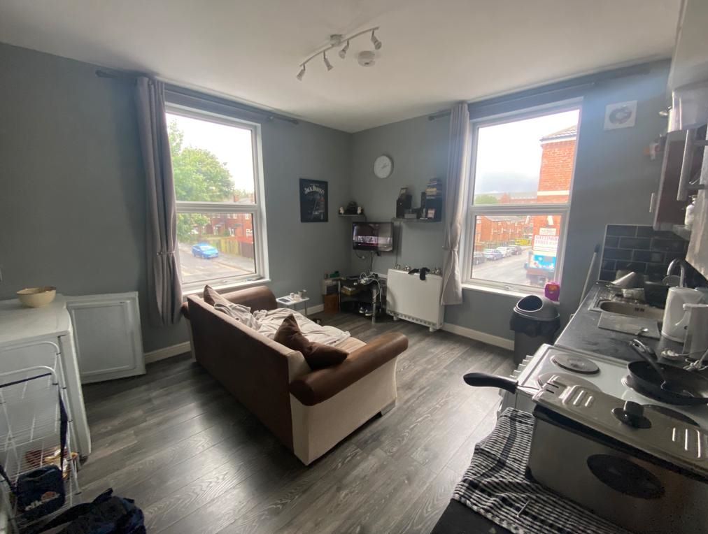 Lot 72 Hartley Road, Radford, Nottingham, NG7 3AD Auction Lot £