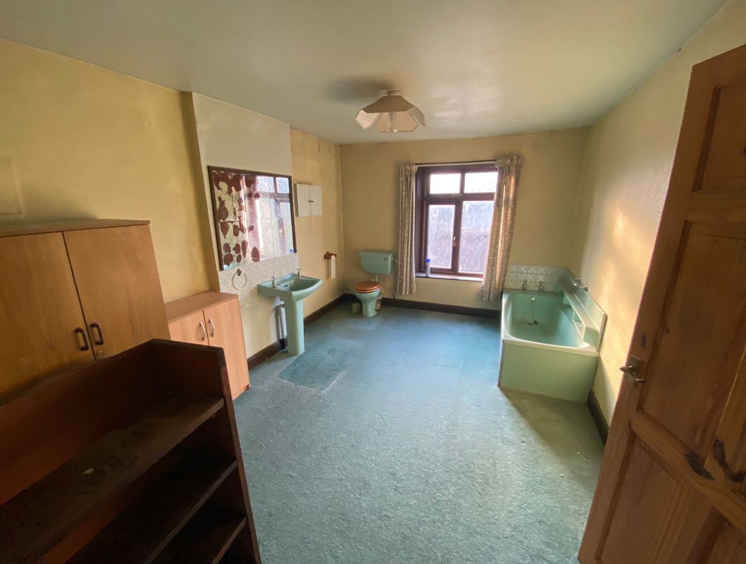 46 & 46b Florence Street, Hucknall, Nottingham, NG15 6EB