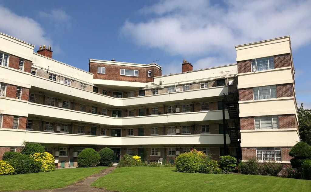 Garage, 25 Minster Court, Nottingham, NG5 2BW