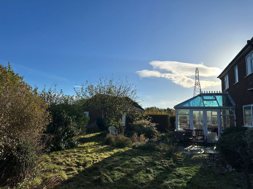 Springfield Lodge, Fiskerton Road, Rolleston, Newark, Nottinghamshire, NG23 5SH