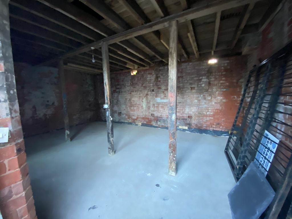 Storage Building to rear of The Yew Tree, 2 Nottingham Road, Hucknall, Nottinghamshire, NG15 7QL