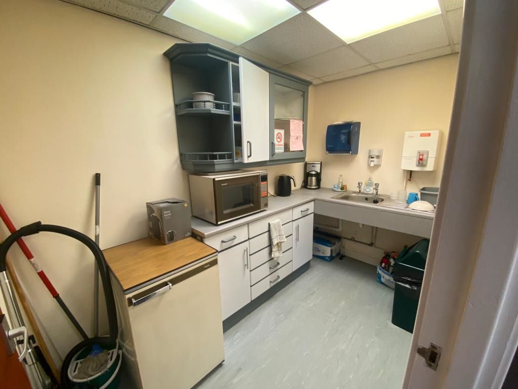 On-Site Lodge, 9 Mansfield Road, Eastwood, NG16 3AQ