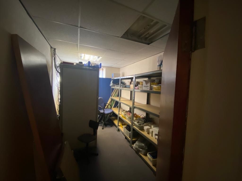 On-Site Lodge, 9 Mansfield Road, Eastwood, NG16 3AQ