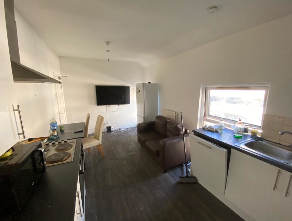 The Blessington Carriage, 11-17 Chapel Street, Derby, DE1 3GU