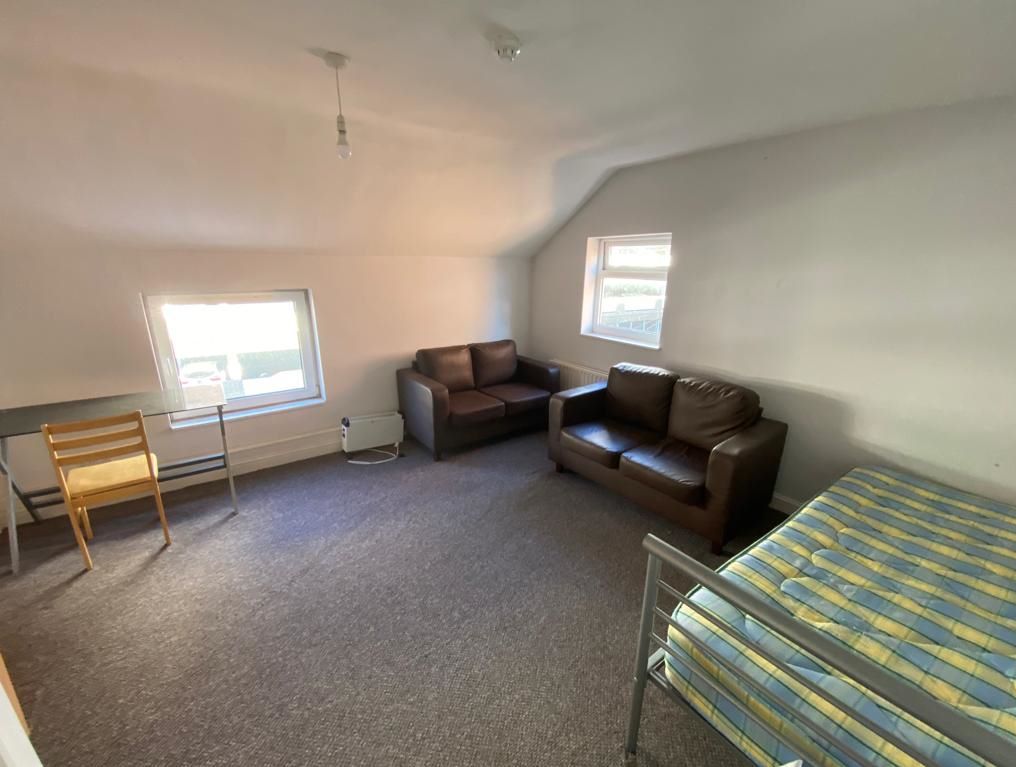 The Blessington Carriage, 11-17 Chapel Street, Derby, DE1 3GU