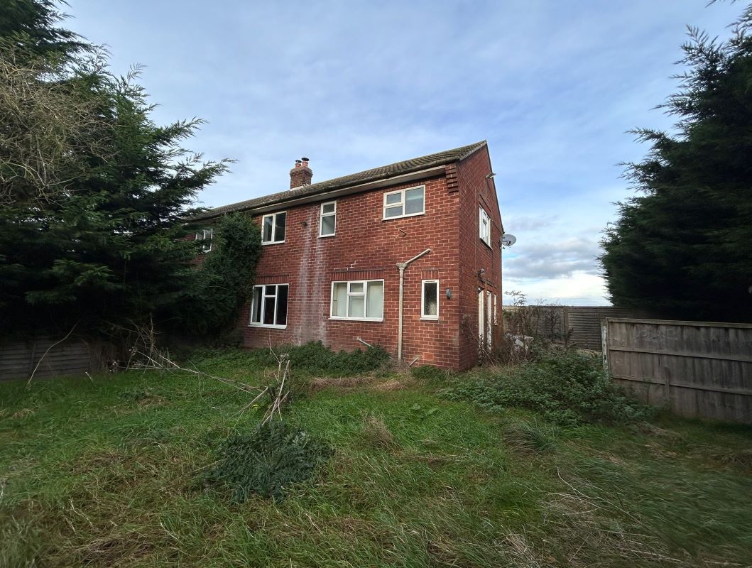 Pair of Cottages, 2 Brigg Road, Scotter, Gainsborough, DN21 3HU