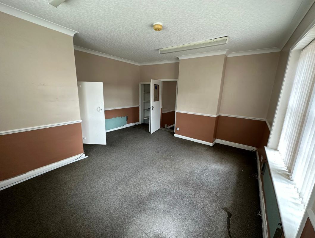 17-19 High Street, Mansfield Woodhouse, Nottinghamshire, NG19 8AN